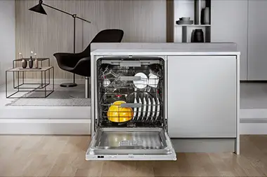 Quiet built-in dishwasher with easy loading and powerful cleaning at 44 decibels