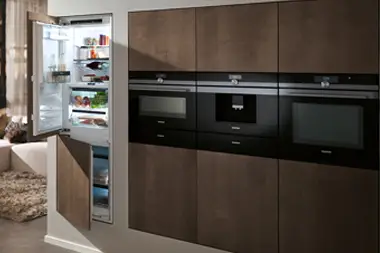 Siemens Built-in Appliances for seamless integration and modern kitchen design.